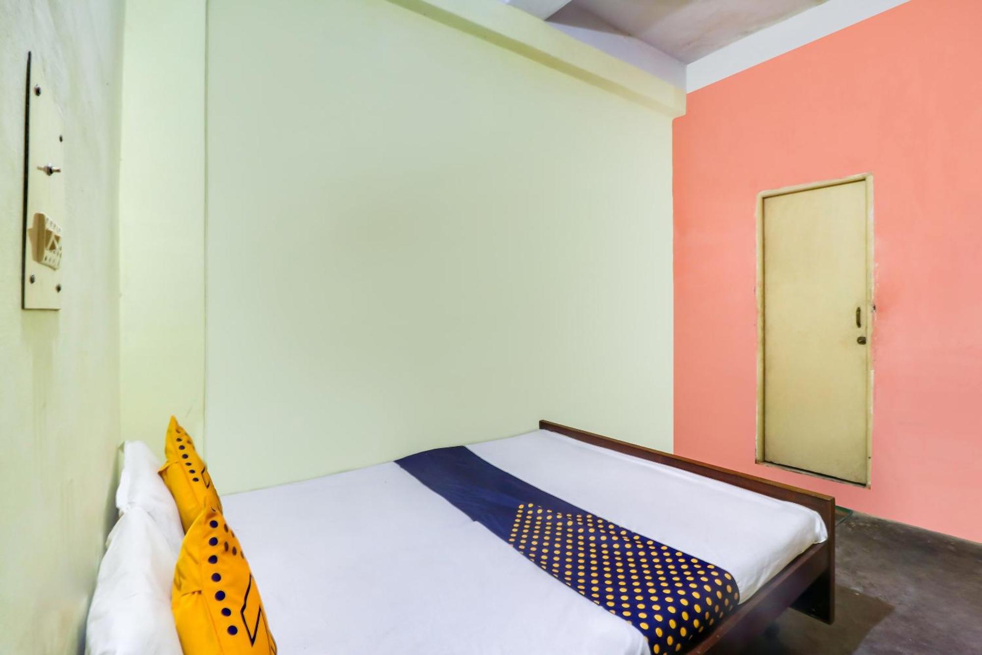 Spot On Mishra Guest House Benares Buitenkant foto