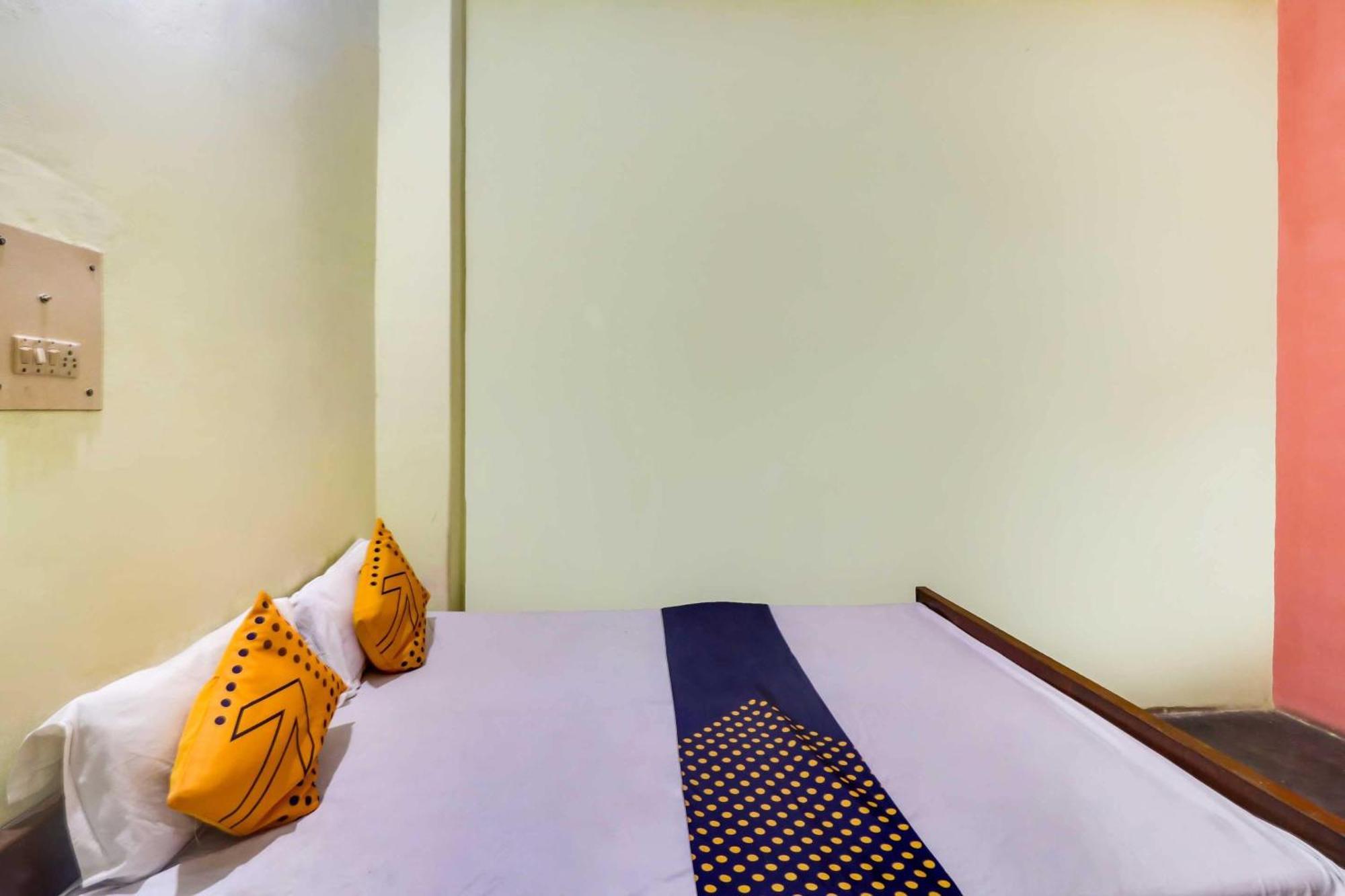 Spot On Mishra Guest House Benares Buitenkant foto