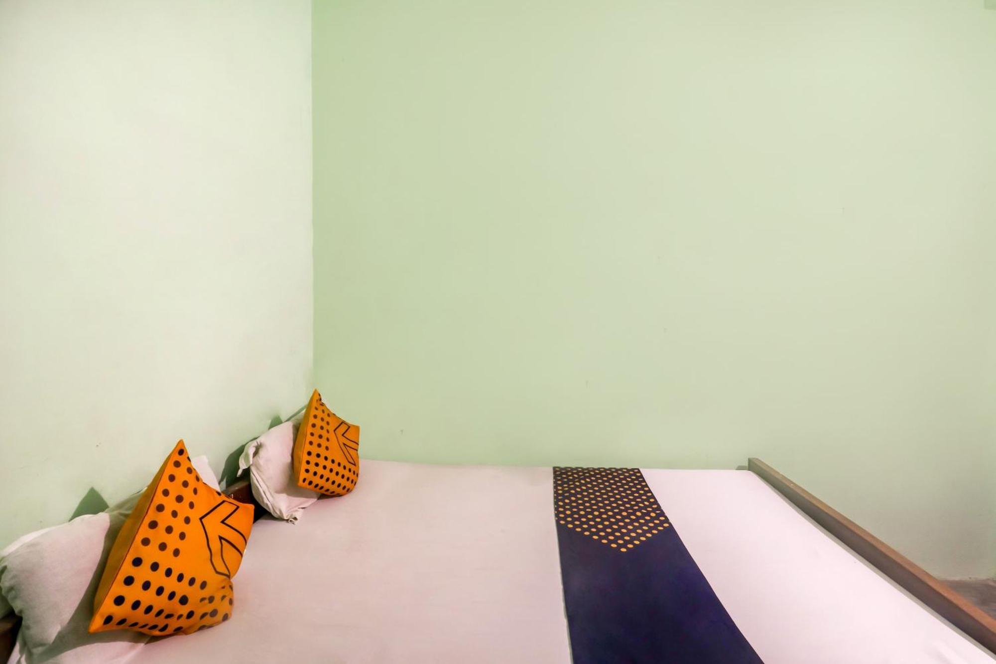Spot On Mishra Guest House Benares Buitenkant foto