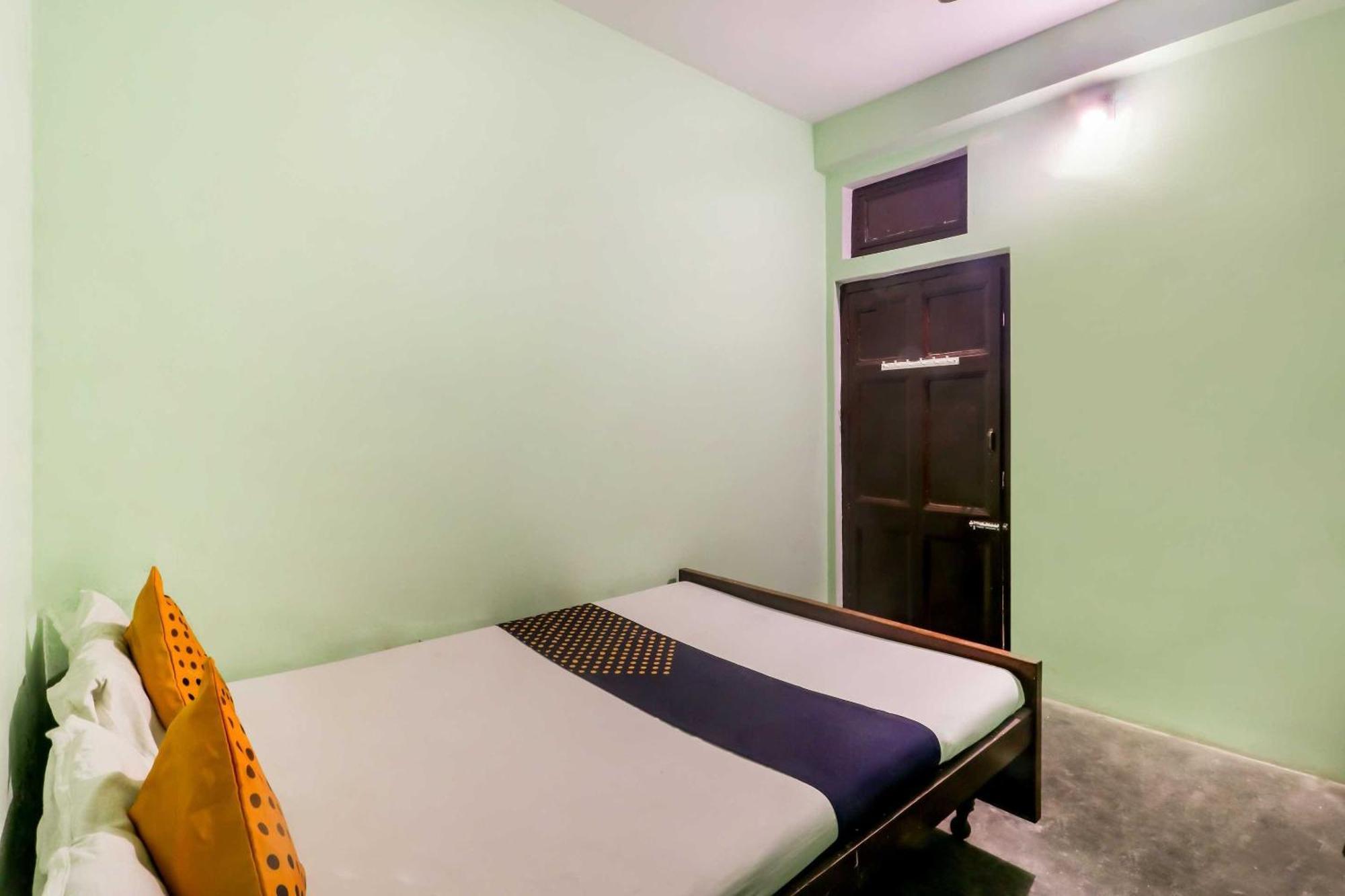 Spot On Mishra Guest House Benares Buitenkant foto